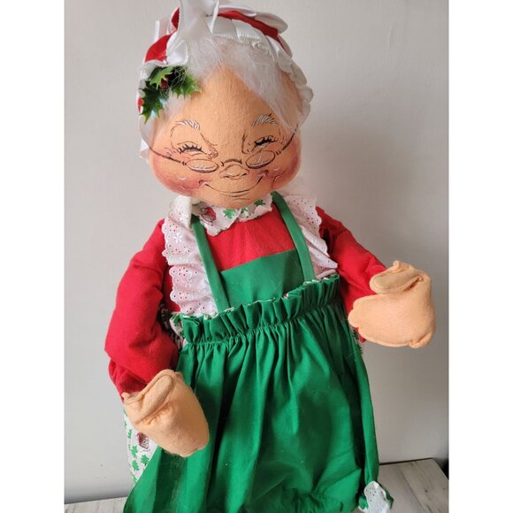Large annalee Mrs Claus vintage Xmas home decor unique plush - Picture 7 of 16
